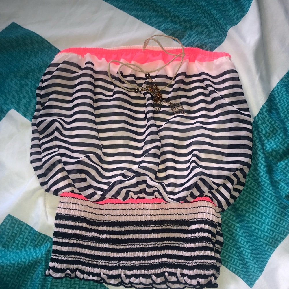 Strapless top